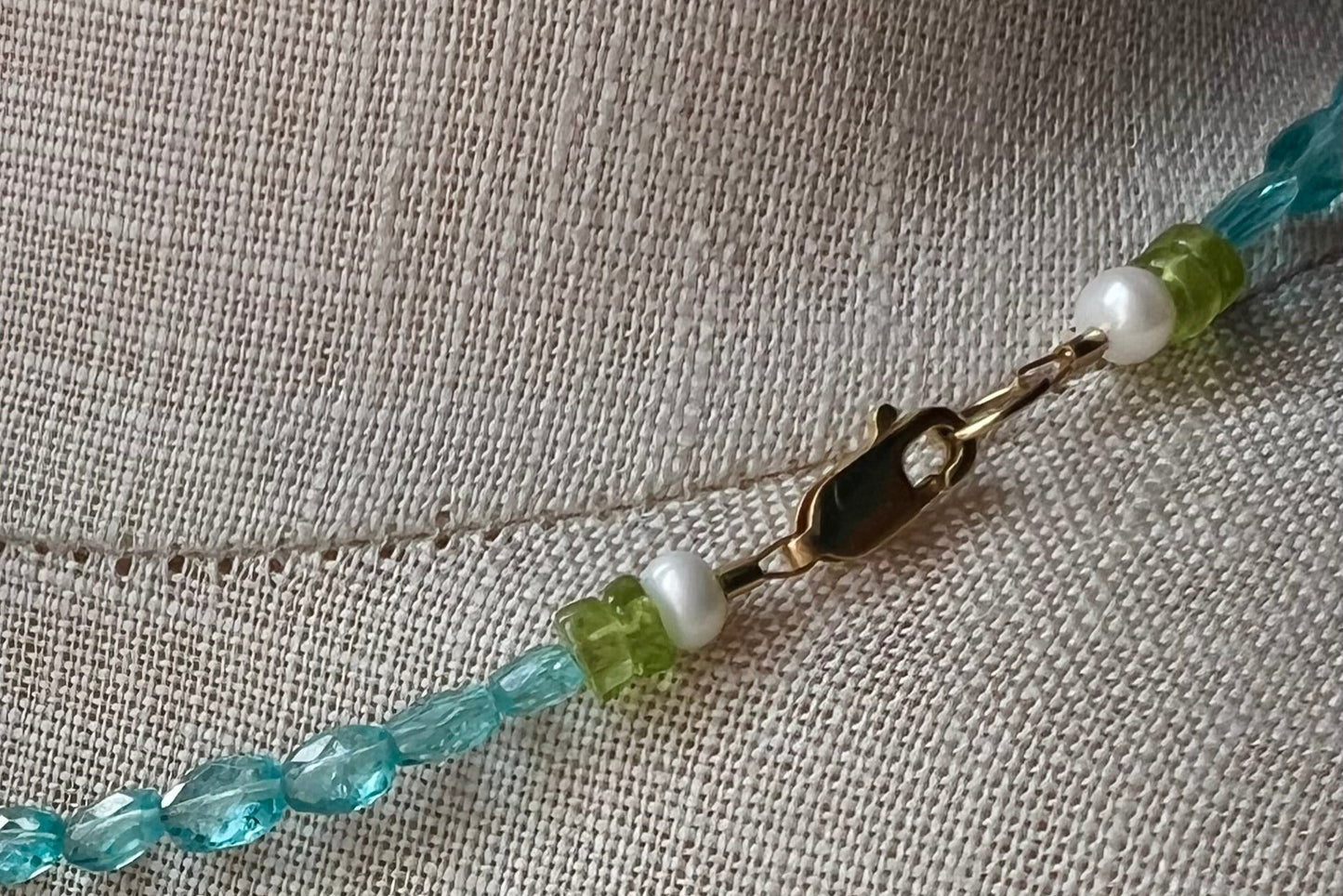oval apatite choker