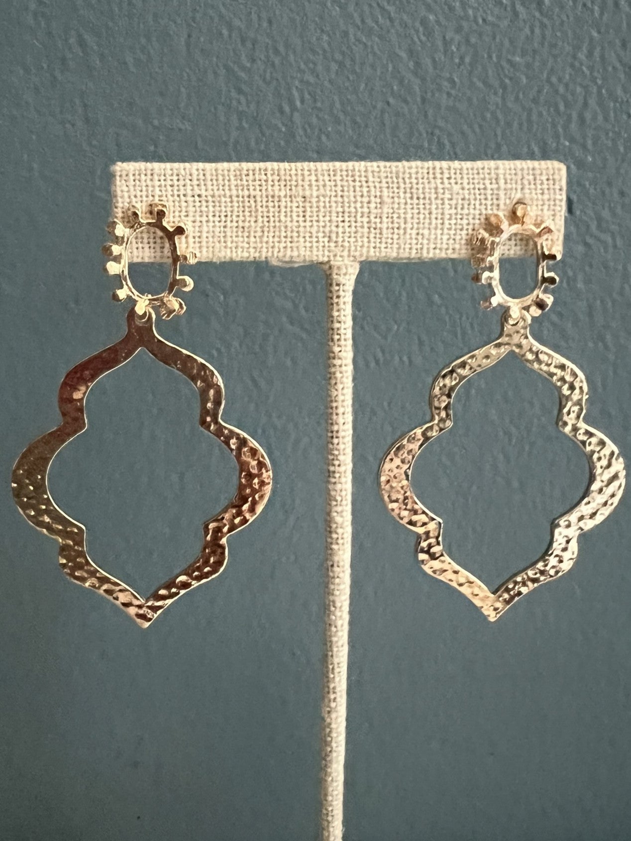 gold morrocan earrings