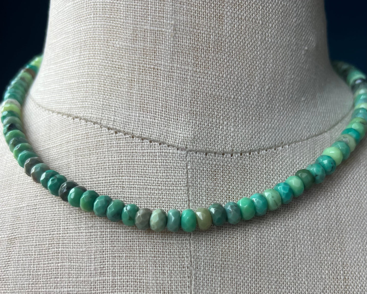 chrysoprase and freshwater pearl choker